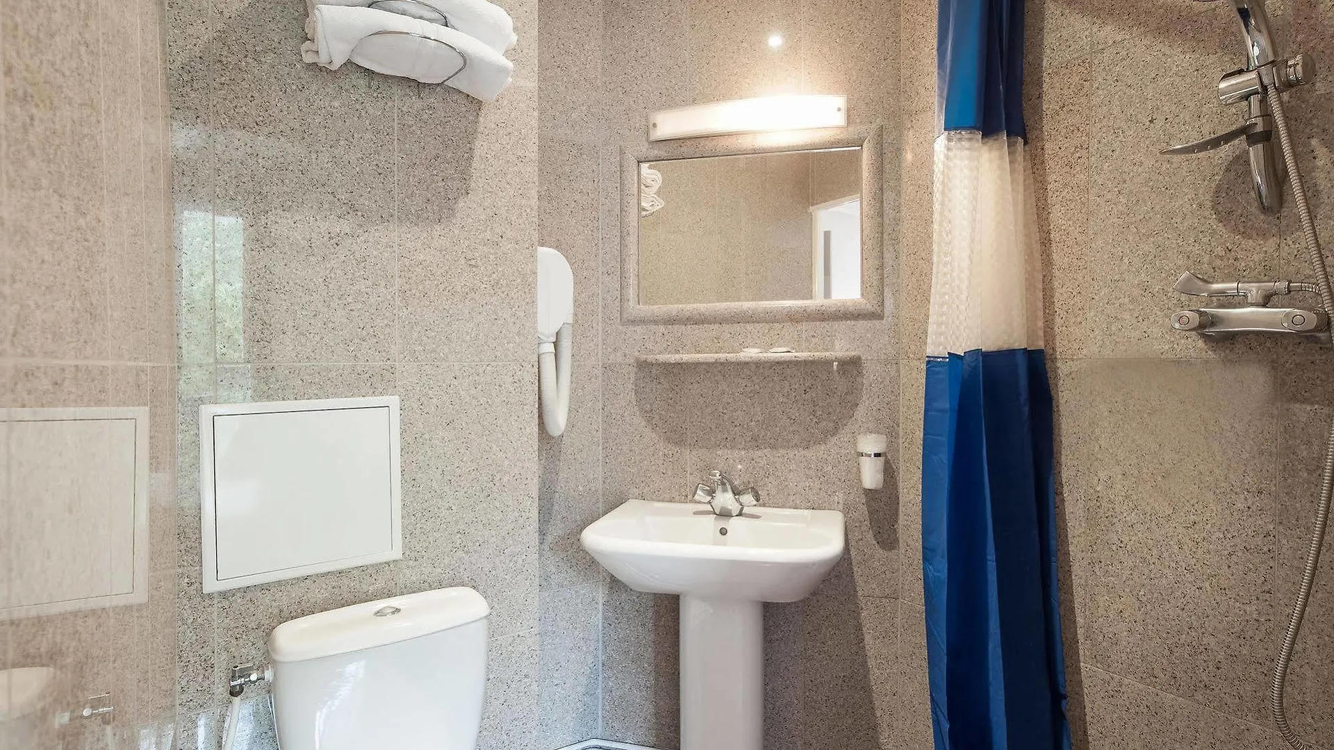 Hotel Americain 2*